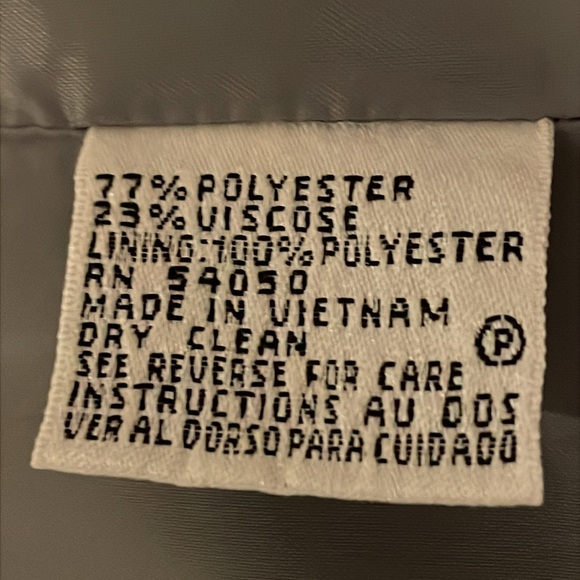 LeSuit Skirt & Suit Studio Blazer (Both Kasper Companies) Matching Suit. Size 8. - Picture 9 of 15